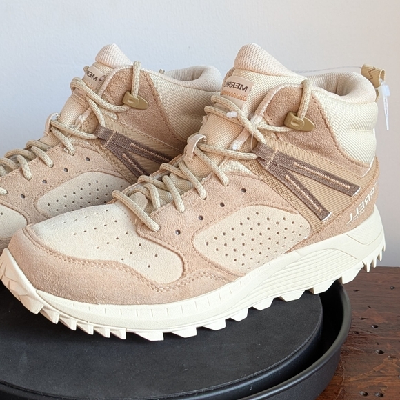 Merrell Wildwood Mid LTR Hiking Boots Tan Reed Size 9 Gorpcore Y2K 90s Utility - Picture 1 of 12